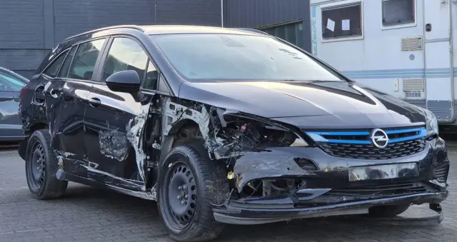 OPEL Astra 1.0 Turbo Start/Stop Edition