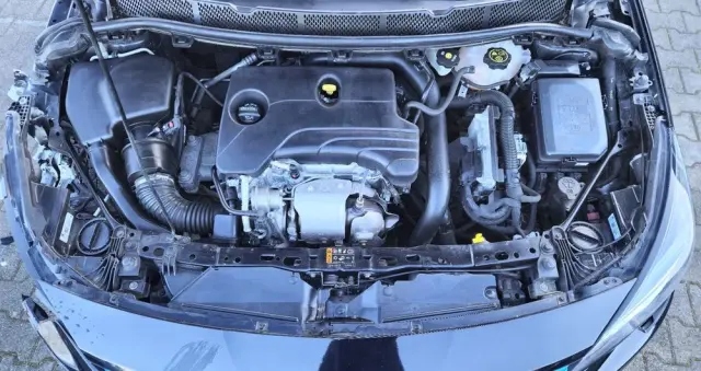 OPEL Astra 1.0 Turbo Start/Stop Edition