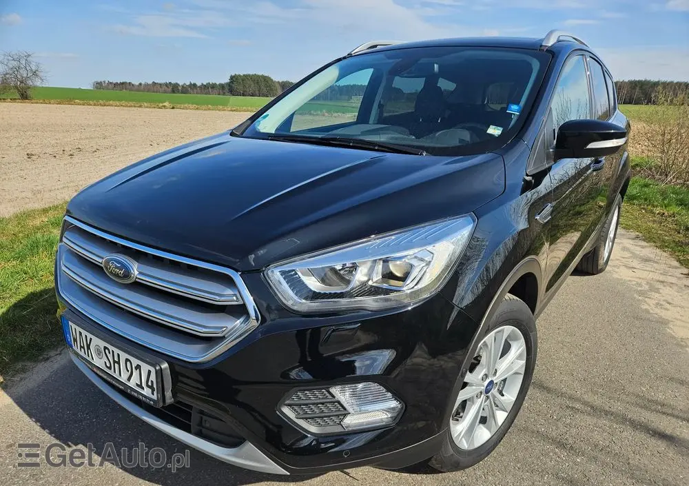 FORD Kuga 1.5 EcoBoost 2x4 Titanium