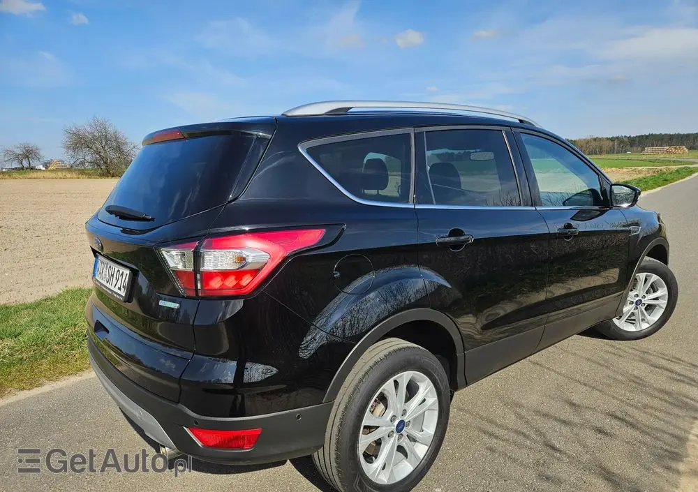 FORD Kuga 1.5 EcoBoost 2x4 Titanium