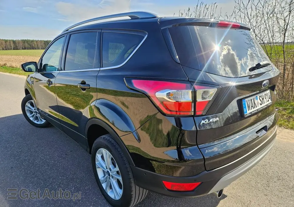 FORD Kuga 1.5 EcoBoost 2x4 Titanium
