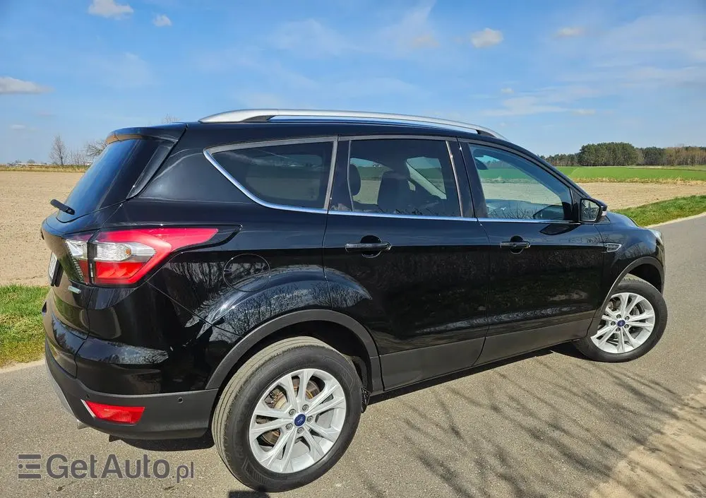FORD Kuga 1.5 EcoBoost 2x4 Titanium