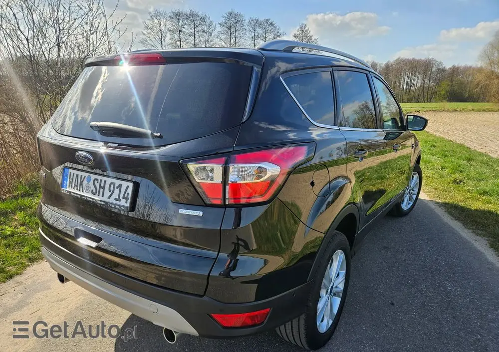 FORD Kuga 1.5 EcoBoost 2x4 Titanium