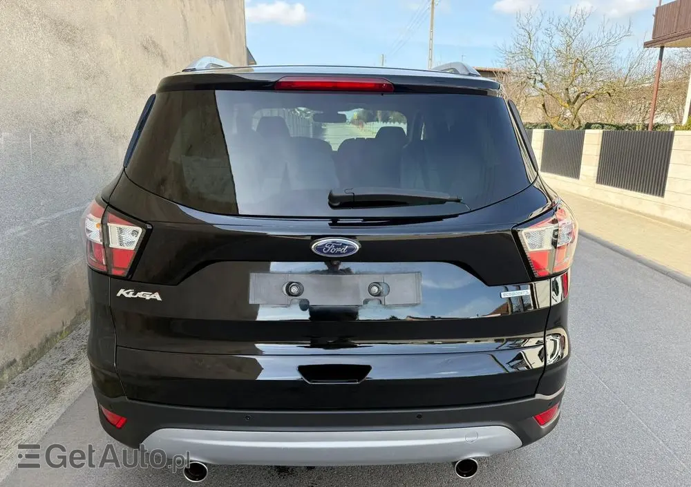 FORD Kuga 1.5 EcoBoost 2x4 Titanium