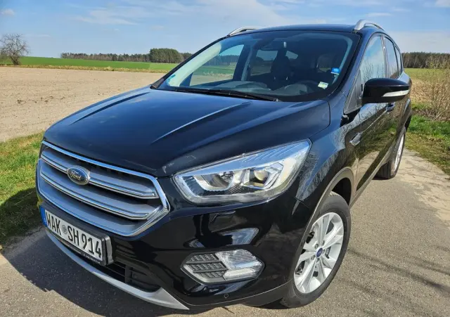 FORD Kuga 1.5 EcoBoost 2x4 Titanium