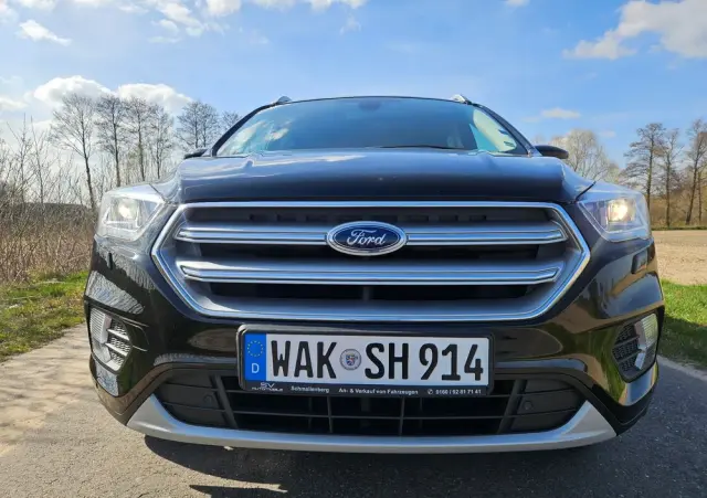 FORD Kuga 1.5 EcoBoost 2x4 Titanium
