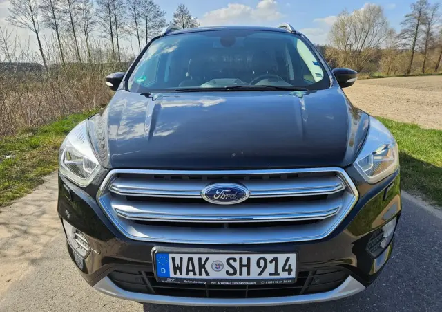 FORD Kuga 1.5 EcoBoost 2x4 Titanium