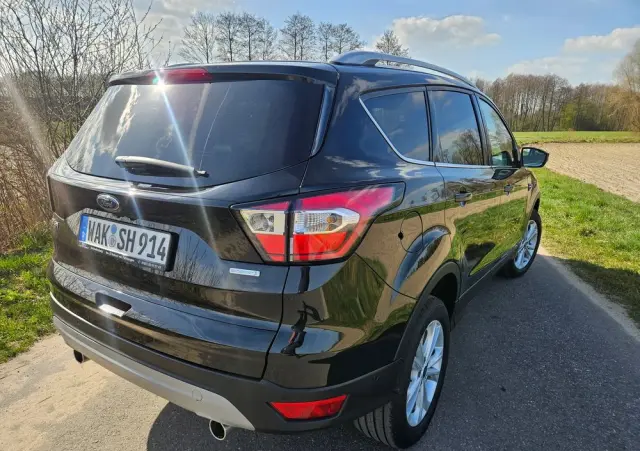 FORD Kuga 1.5 EcoBoost 2x4 Titanium