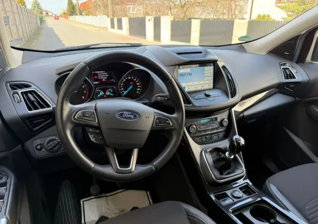 FORD Kuga 1.5 EcoBoost 2x4 Titanium