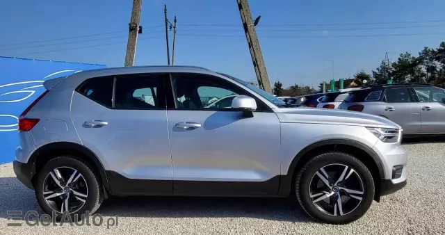 VOLVO XC 40 D4 AWD