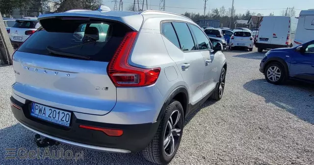 VOLVO XC 40 D4 AWD