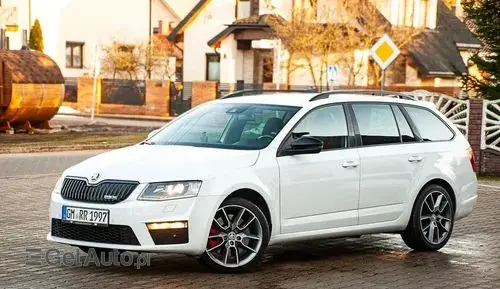 SKODA Octavia 