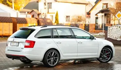 SKODA Octavia 