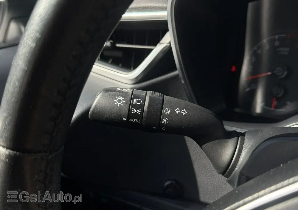 TOYOTA Corolla 1.5 Comfort MS