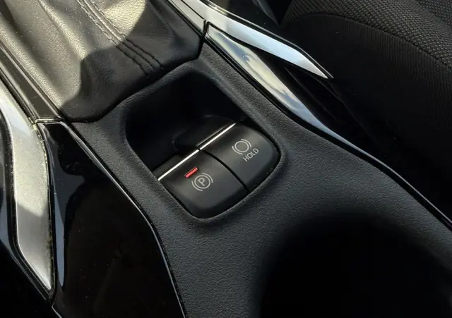 TOYOTA Corolla 1.5 Comfort MS