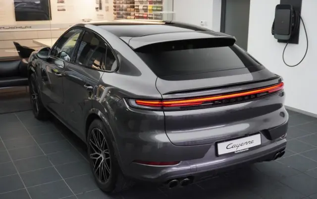 PORSCHE Cayenne Coupe S