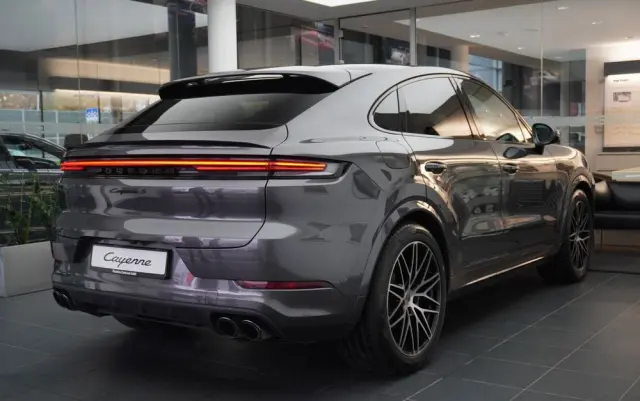 PORSCHE Cayenne Coupe S