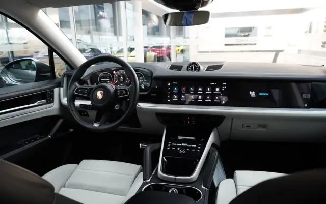 PORSCHE Cayenne Coupe S