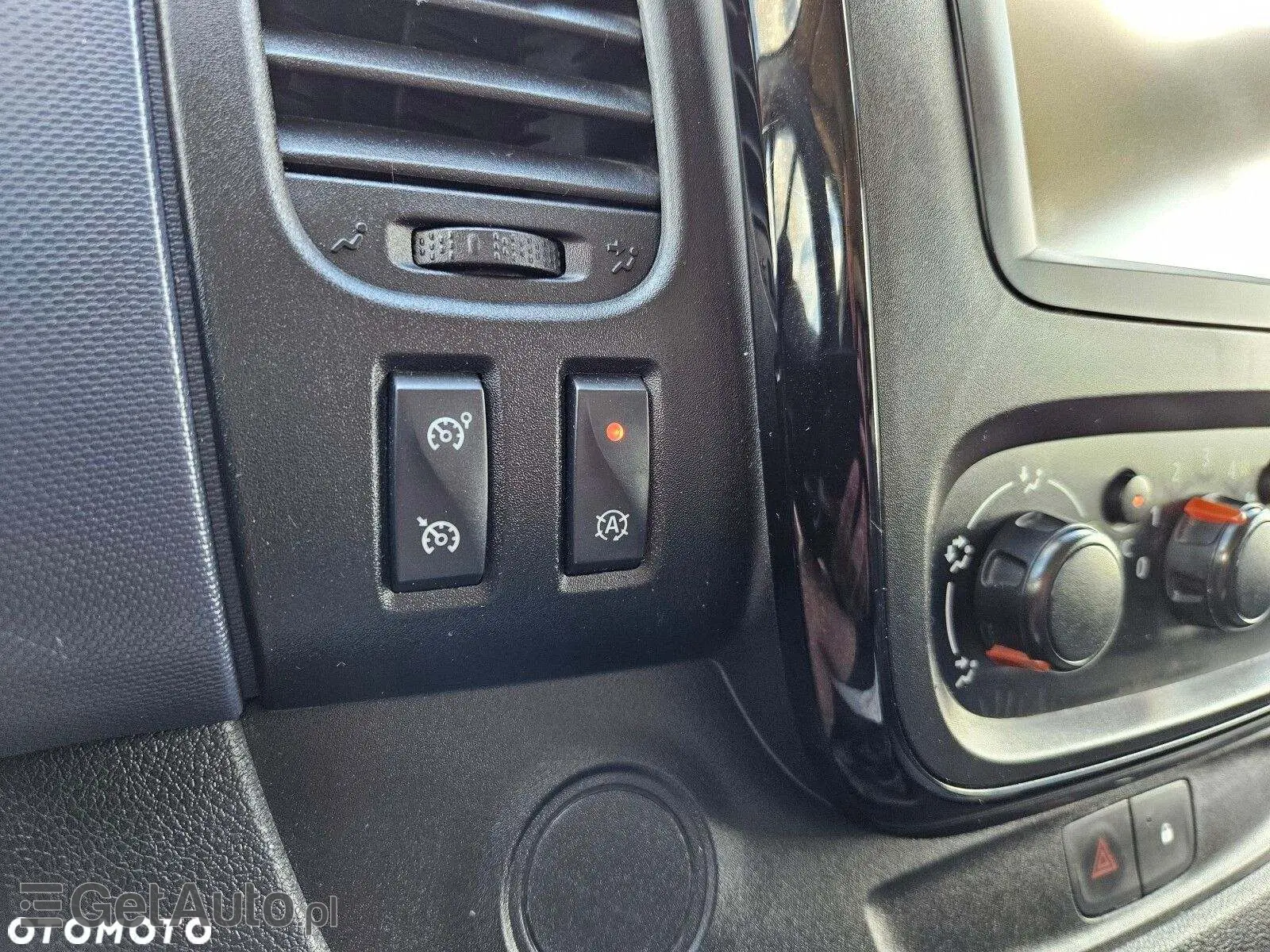 OPEL Vivaro L2H1 Elegance