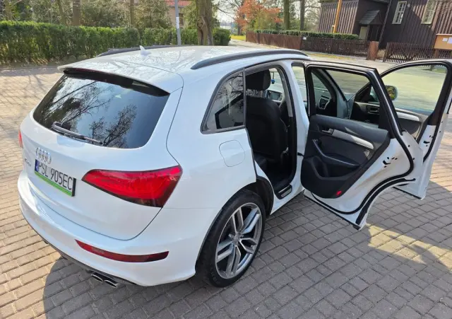 AUDI SQ5 