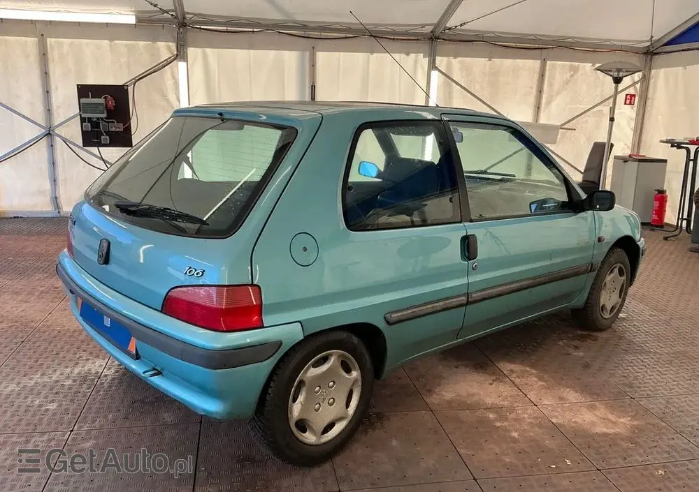 PEUGEOT 106 