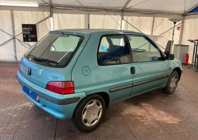 PEUGEOT 106 