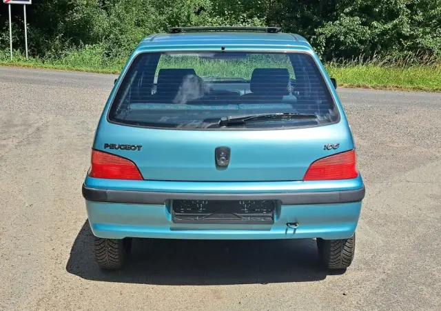 PEUGEOT 106 