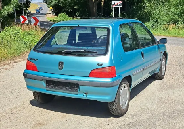 PEUGEOT 106 