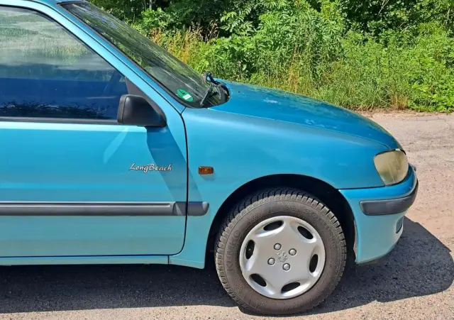PEUGEOT 106 