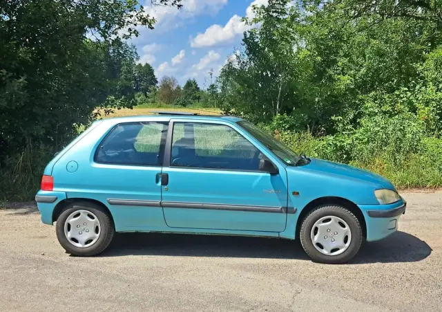 PEUGEOT 106 