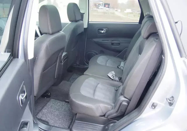 NISSAN Qashqai+2 1.6 dCi Tekna