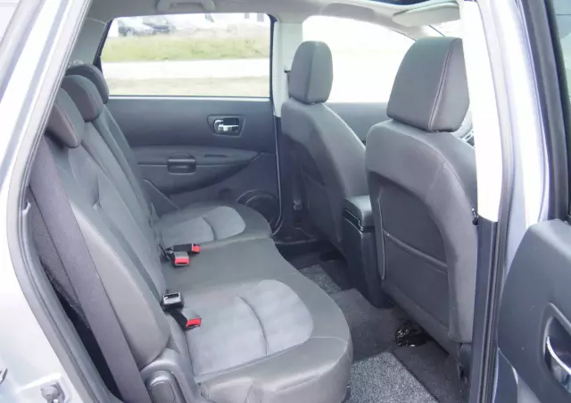 NISSAN Qashqai+2 1.6 dCi Tekna