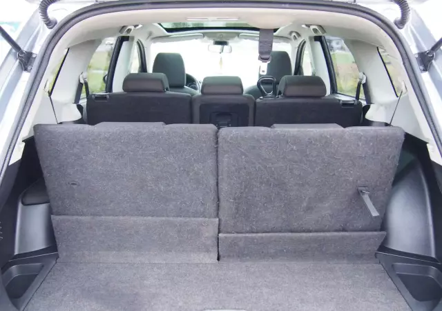 NISSAN Qashqai+2 1.6 dCi Tekna