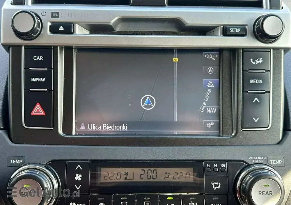 TOYOTA Land Cruiser LC 3.0 D-4D Invincible