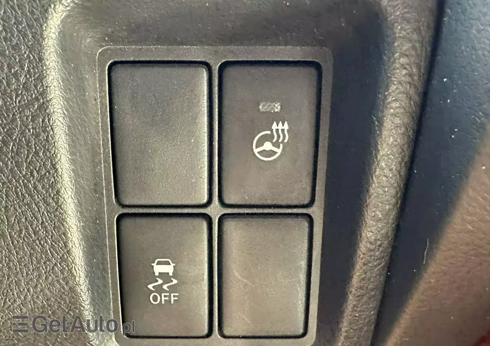 TOYOTA Land Cruiser LC 3.0 D-4D Invincible