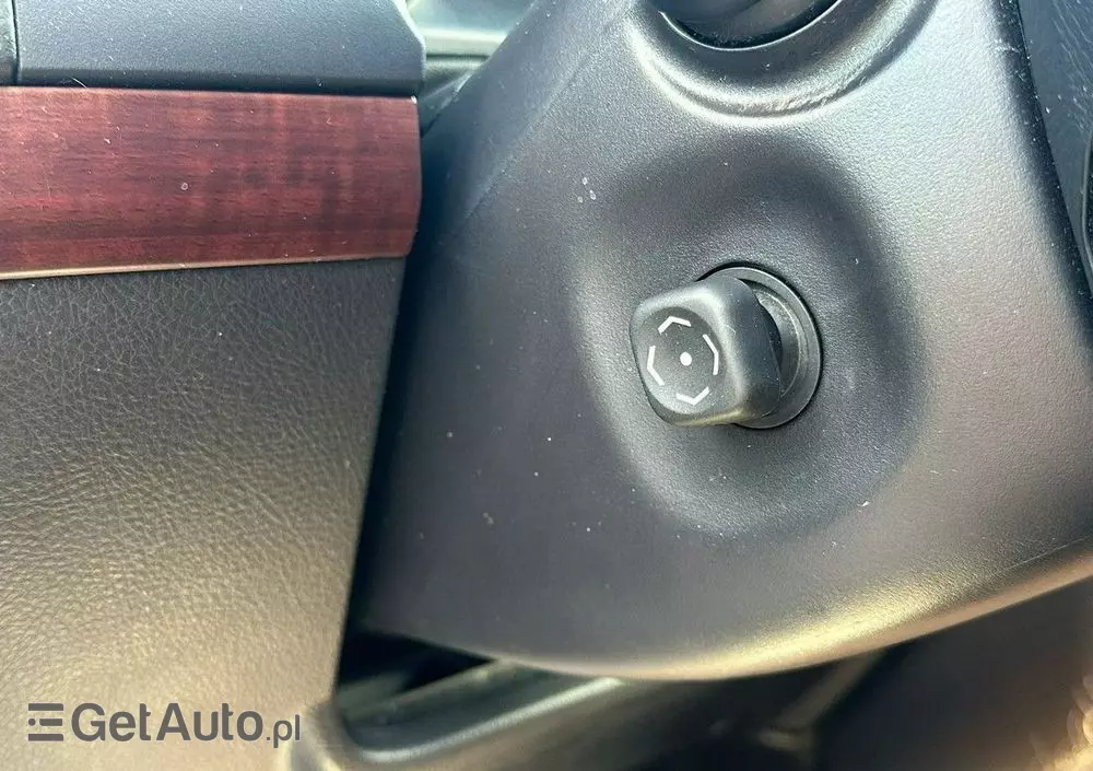 TOYOTA Land Cruiser LC 3.0 D-4D Invincible