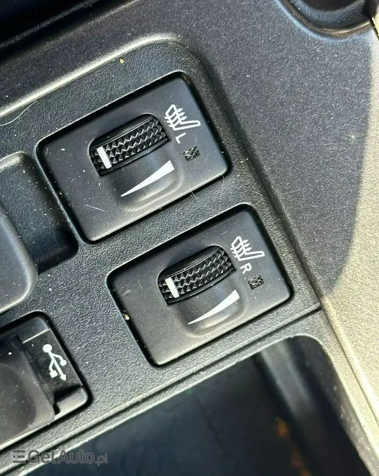 TOYOTA Land Cruiser LC 3.0 D-4D Invincible