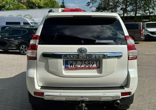 TOYOTA Land Cruiser LC 3.0 D-4D Invincible