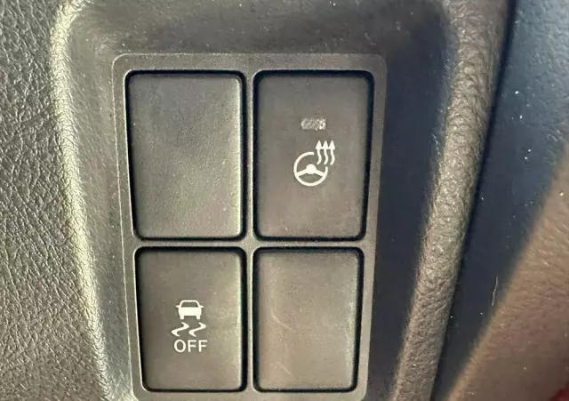 TOYOTA Land Cruiser LC 3.0 D-4D Invincible