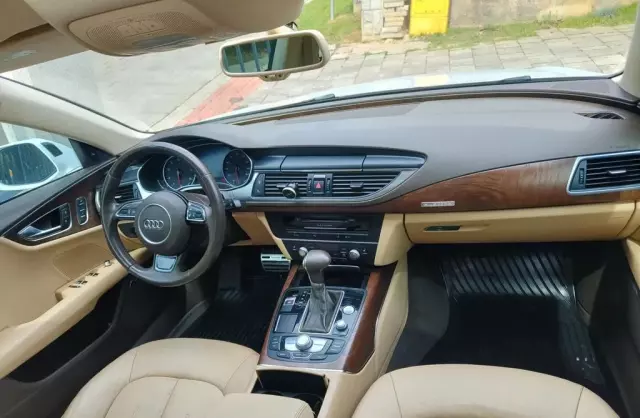 AUDI A7 