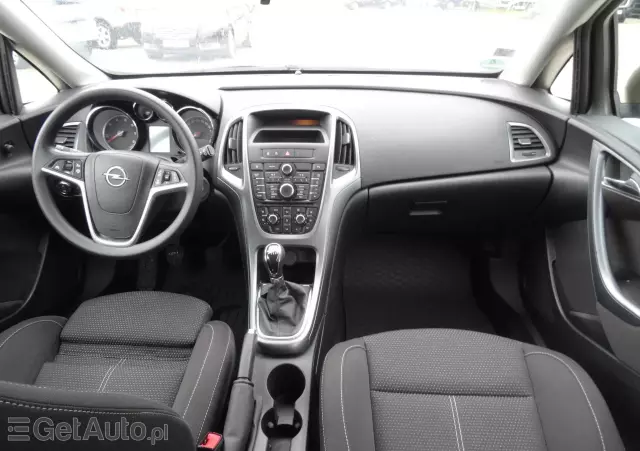 OPEL Astra 1.7 CDTI DPF Design Edition