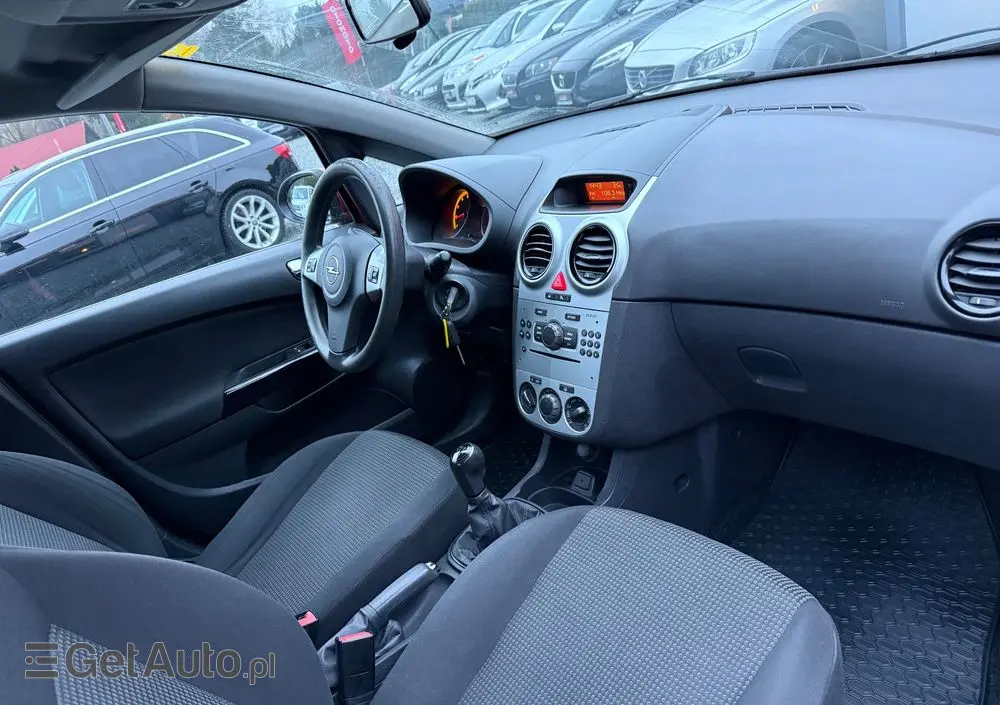 OPEL Corsa 1.2 16V Essentia