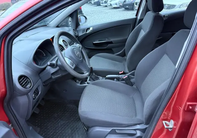 OPEL Corsa 1.2 16V Essentia