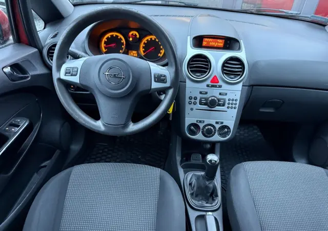 OPEL Corsa 1.2 16V Essentia