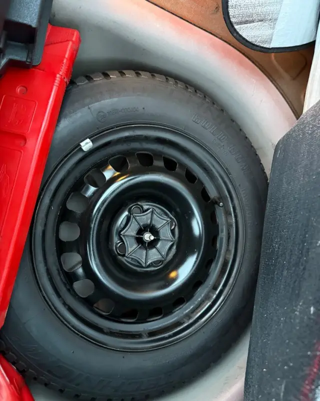 OPEL Corsa 1.2 16V Essentia