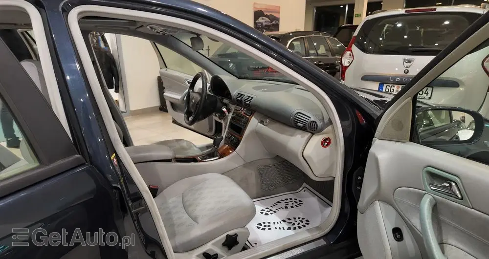 MERCEDES-BENZ Klasa C 180 Kompressor Automatik Avantgarde