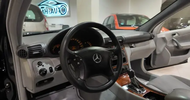 MERCEDES-BENZ Klasa C 180 Kompressor Automatik Avantgarde