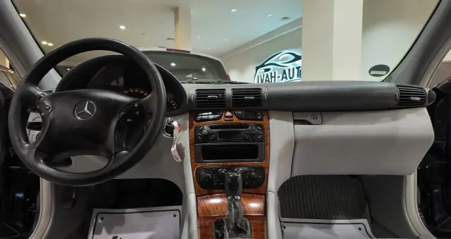 MERCEDES-BENZ Klasa C 180 Kompressor Automatik Avantgarde