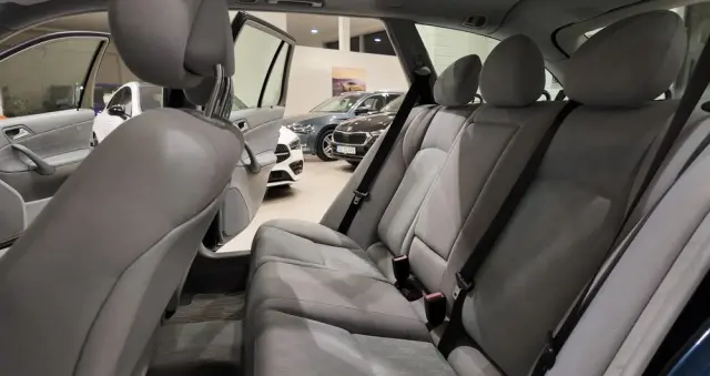 MERCEDES-BENZ Klasa C 180 Kompressor Automatik Avantgarde