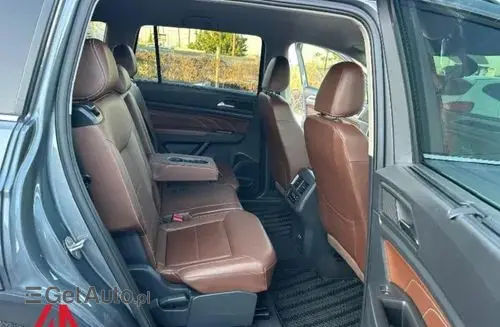 VOLKSWAGEN Atlas 